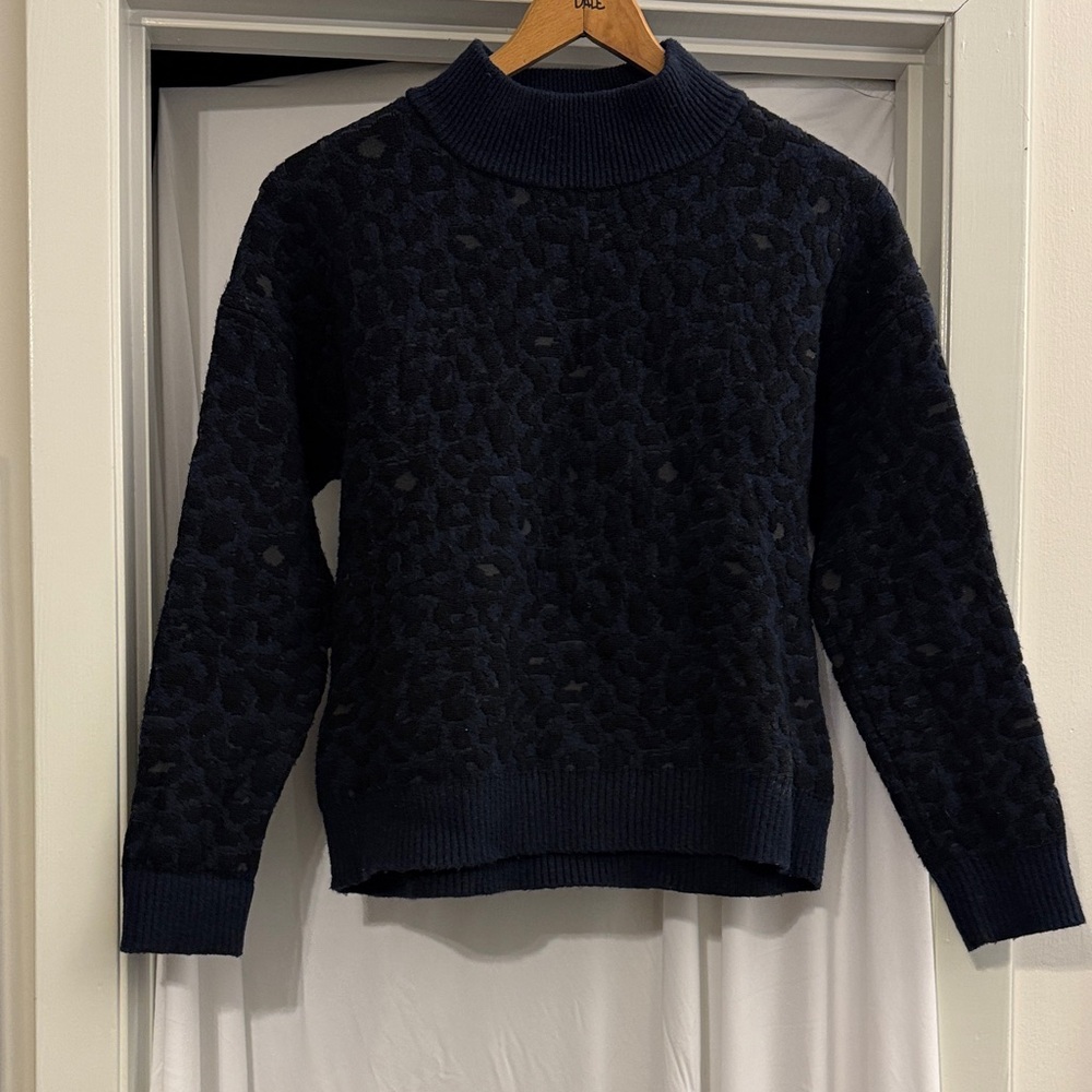 Universal Thread Navy Patterned Turtleneck Sweater